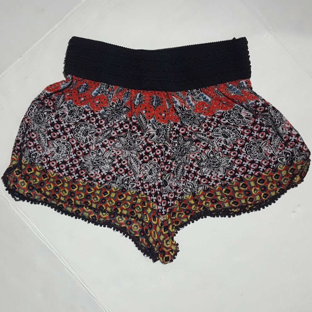 Boho Bundle 2 Pairs Of Shorts & 1 Black Shirt - image 2